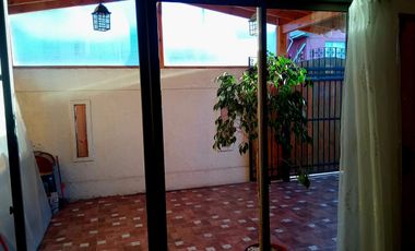 CASA SÓLIDA EN VENTA EN VILLA CRISTOFORO COLOMBO