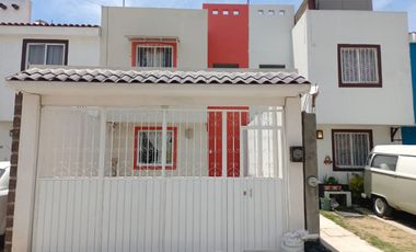 CASA EN RENTA EN CONJUNTO CERRADO LA NORIA III CUAUTLANCINGO
