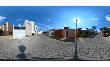 Casa en Venta - Fraccionamiento Fuentes del Molino - Sección Arboledas