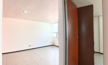Casa en Venta - Fraccionamiento Fuentes del Molino - Sección Arboledas