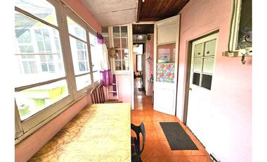 CASA 2 PISOS -4 DOR -1 BAÑO - PATIO