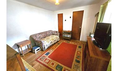 CASA 2 PISOS -4 DOR -1 BAÑO - PATIO