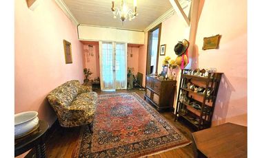 CASA 2 PISOS -4 DOR -1 BAÑO - PATIO