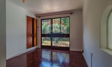 Amplia y comoda casa en Vitacura