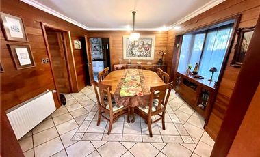 Amplia casa Pedro de Valdivia Norte