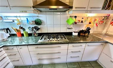 Amplia casa Pedro de Valdivia Norte