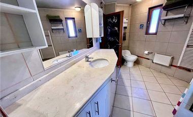 Amplia casa Pedro de Valdivia Norte