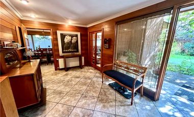 Amplia casa Pedro de Valdivia Norte