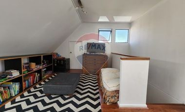 Arriendo casa con jardín y piscina en Chicureo