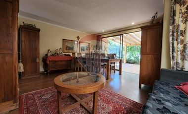 Arriendo casa con jardín y piscina en Chicureo