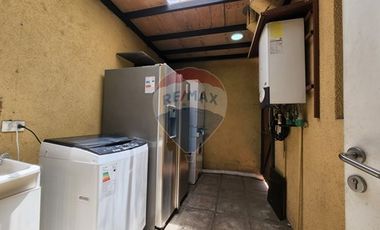 Arriendo casa con jardín y piscina en Chicureo