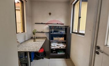 Arriendo casa con jardín y piscina en Chicureo