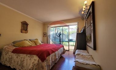 Arriendo casa con jardín y piscina en Chicureo
