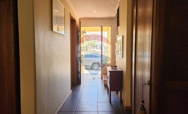 Arriendo casa con jardín y piscina en Chicureo