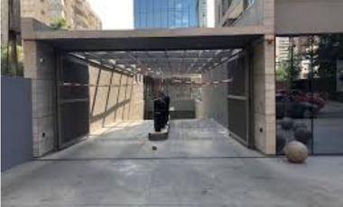 Oficina en Arriendo Antonio Bellet(3P+2B+1E)