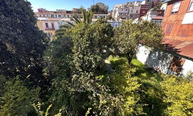 Casa en venta con gran terreno en Valparaíso