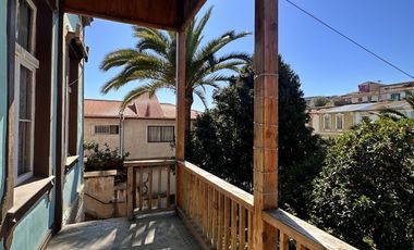 Casa en venta con gran terreno en Valparaíso