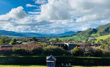 VENDO CASA LA CALERA - CASA DE CAMPO