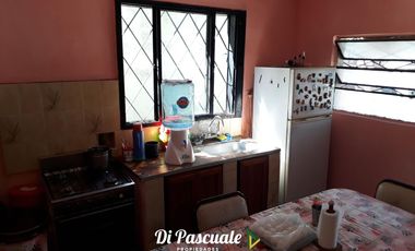 VENTA Casa 4 Ambientes con Dependencia - Moreno Sur