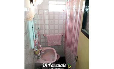 VENTA Casa 4 Ambientes con Dependencia - Moreno Sur