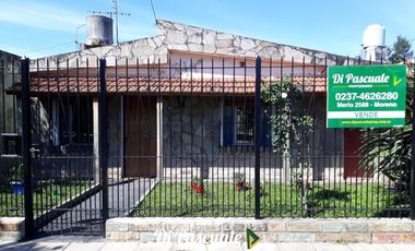 VENTA Casa 4 Ambientes con Dependencia - Moreno Sur