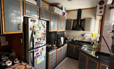 Departamento 3 ambientes en semipiso reciclado con 2 cocheras en venta - Wilde