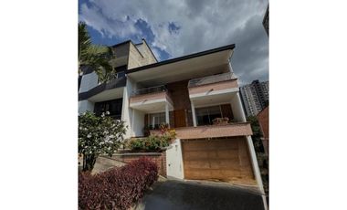 VENTA CASA CAMPESTRE SABANETA