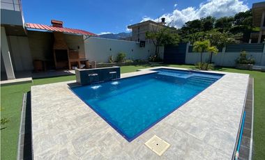 SE VENDE O ARRIENDA CASA EN EL CORREGIMIENTO DE BONDA, SANTA MARTA