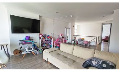 Vendo moderno Penthouse Duplex sector Zúñiga Envigado, linda vista!