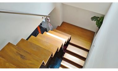 Vendo moderno Penthouse Duplex sector Zúñiga Envigado, linda vista!