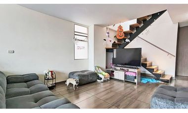 Vendo moderno Penthouse Duplex sector Zúñiga Envigado, linda vista!