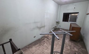 Galpón - Luis Guillon