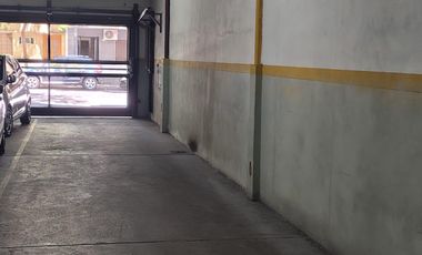 Alquiler departamento 4 ambientes con cochera en Caballito