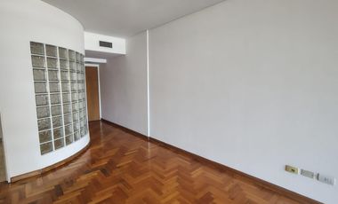Alquiler departamento 4 ambientes con cochera en Caballito