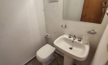 Alquiler departamento 4 ambientes con cochera en Caballito