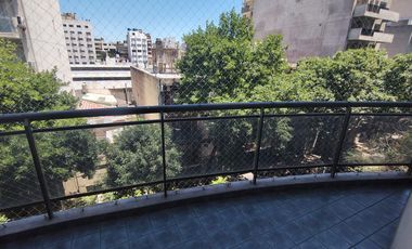 Alquiler departamento 4 ambientes con cochera en Caballito