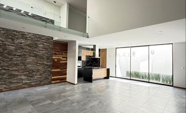 Espectacular casa en RENTA en Vistas Altozano