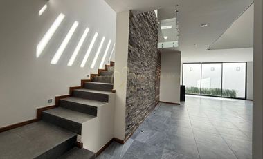 Espectacular casa en RENTA en Vistas Altozano