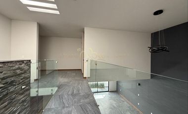 Espectacular casa en RENTA en Vistas Altozano