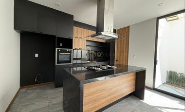 Espectacular casa en RENTA en Vistas Altozano