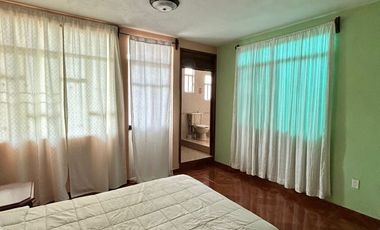 Casa en RENTA totalmente amueblada