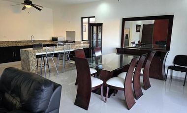 Casa en Renta AMUEBLADA dentro de Privada en Conkal Yucatán