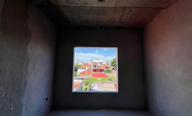 Departamento de dos ambientes amplio a la venta en el Centro de Wilde