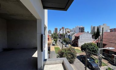 Departamento de dos ambientes amplio a la venta en el Centro de Wilde