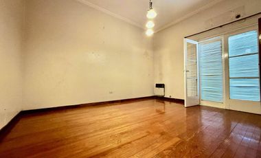 Casa en Venta de 4 dormitorios en Centro Rosario