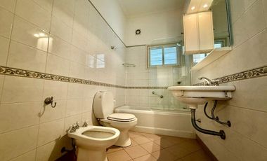 Casa en Venta de 4 dormitorios en Centro Rosario