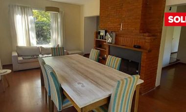 Casa  venta, lote central, Barrio el Portillo