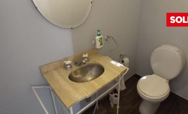 Casa  venta, lote central, Barrio el Portillo