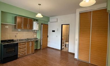 Departamento monoambiente - Alquiler - Planta baja - Lomas de Zamora
