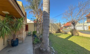 Casa en venta en Lanús Oeste 4 ambientes